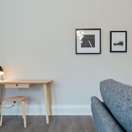 Stylish Stirling Apartment - Free Parking Εξωτερικό φωτογραφία