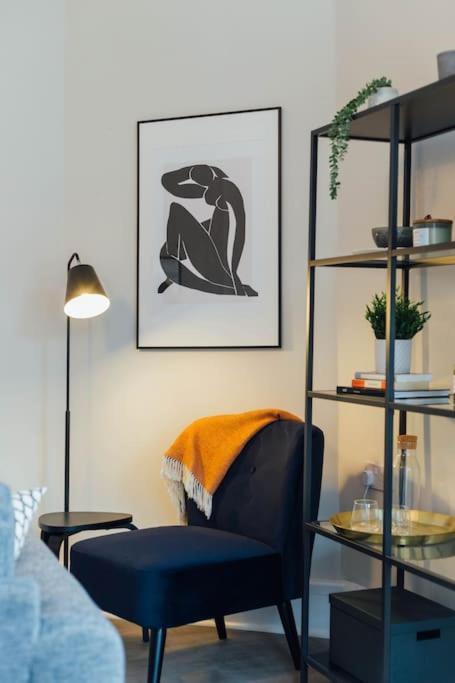 Stylish Stirling Apartment - Free Parking Εξωτερικό φωτογραφία