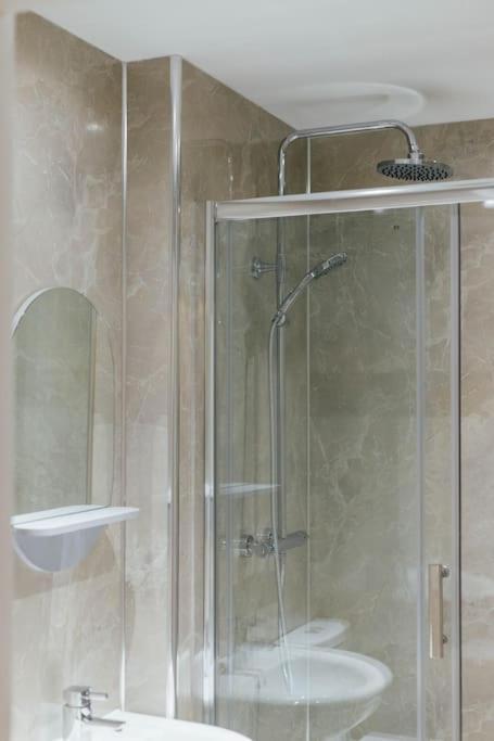 Stylish Stirling Apartment - Free Parking Εξωτερικό φωτογραφία