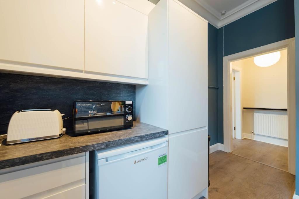 Stylish Stirling Apartment - Free Parking Εξωτερικό φωτογραφία
